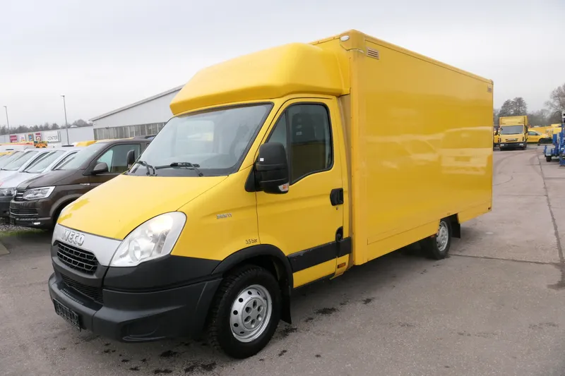 Iveco Daily 35 S11 C30C AUTOMATIK - Image 1