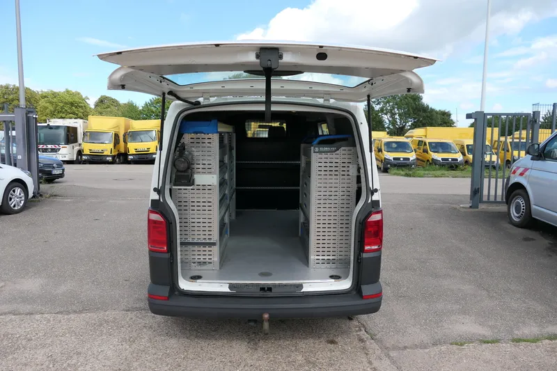 Volkswagen T6 Transporter 2.0 TDI 4Motion lang 3Sitzer AHK - Image 1